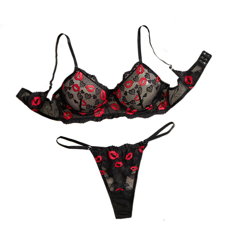 Lingerie - ملابس داخلية شفافة من الدانتيل، طقم