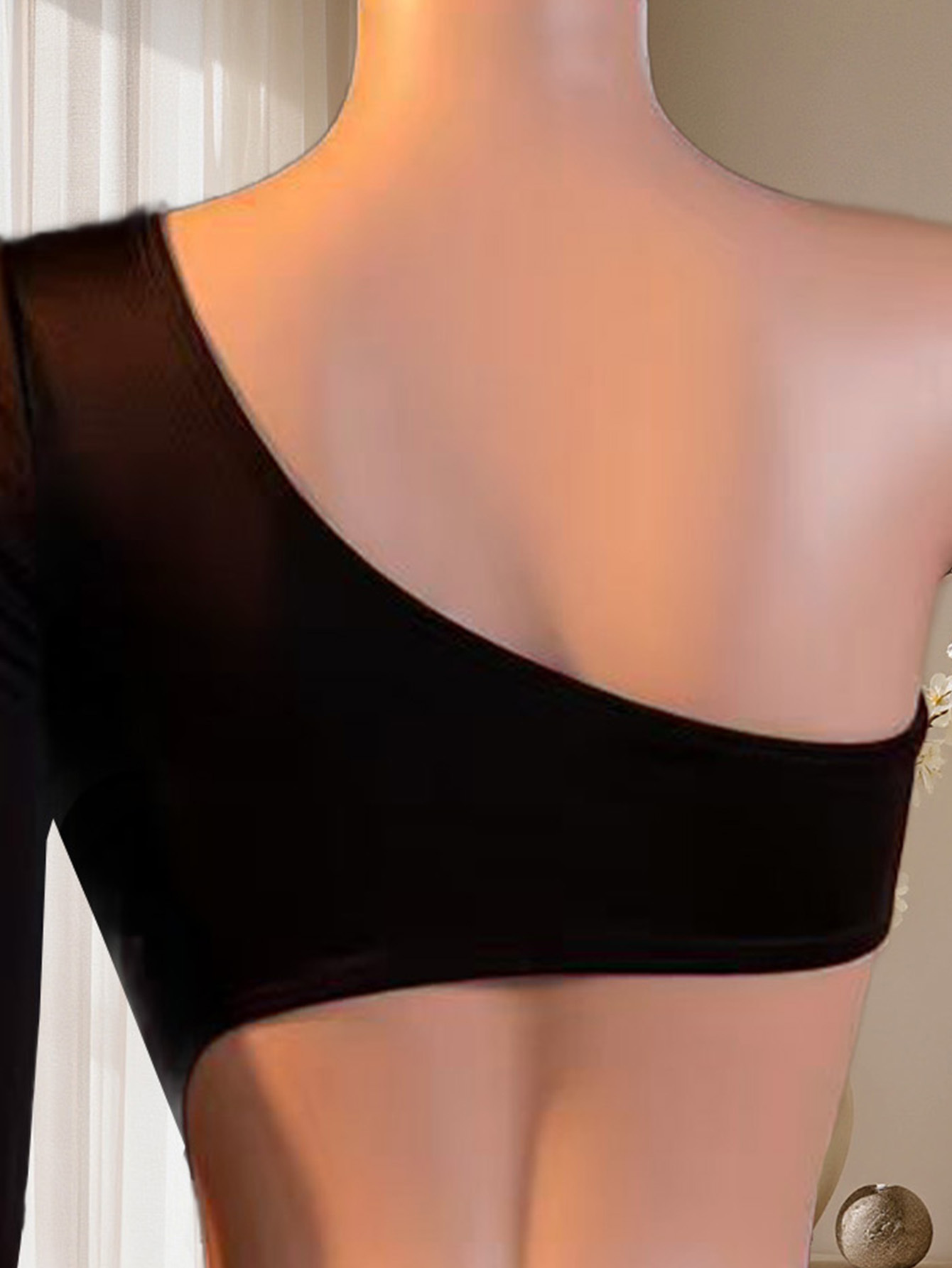 بودي سوت نسائي بكتف واحد وأكما - مراجعة Lingerie وسعره