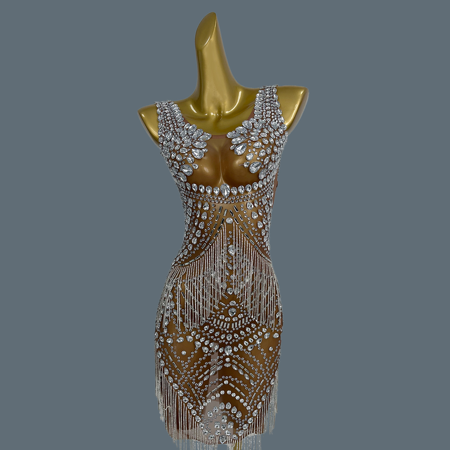 زي تنكري جديد مستوحى من العصور - مراجعة Dresses وسعره