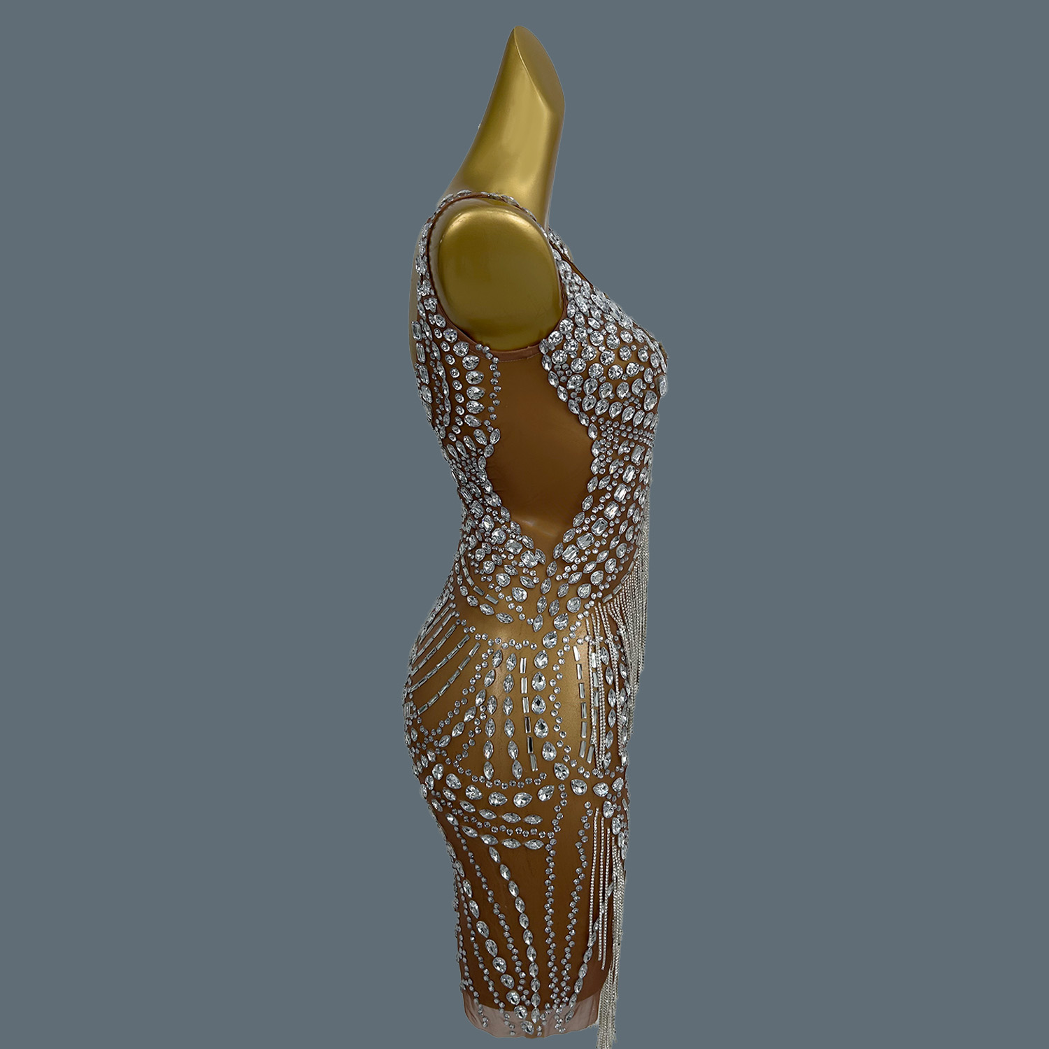 زي تنكري جديد مستوحى من العصور - مراجعة Dresses وسعره