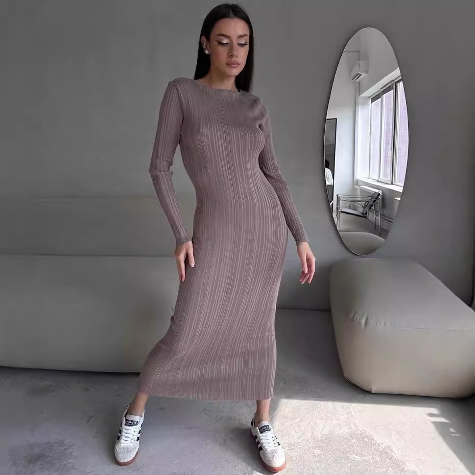 فستان نسائي أنيق بياقة دائرية  - مراجعة Bodycon Long Sleeve Ribbed Dress وسعره