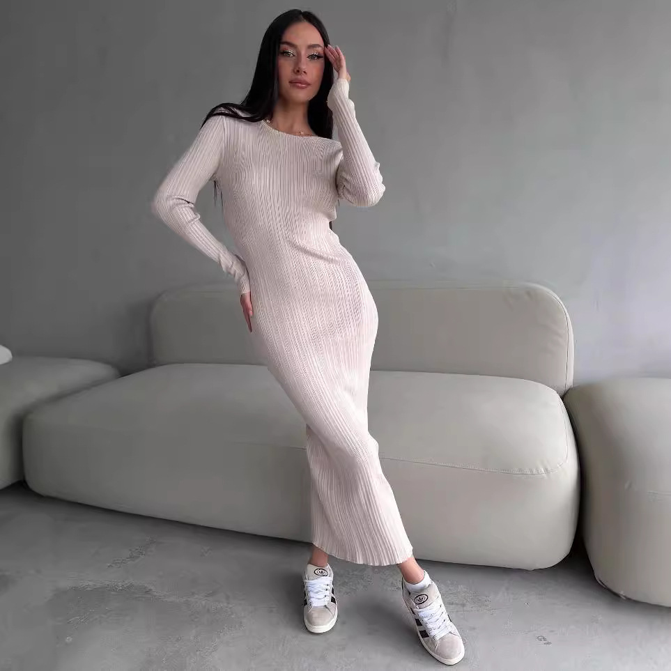 فستان نسائي أنيق بياقة دائرية  - مراجعة Bodycon Long Sleeve Ribbed Dress وسعره