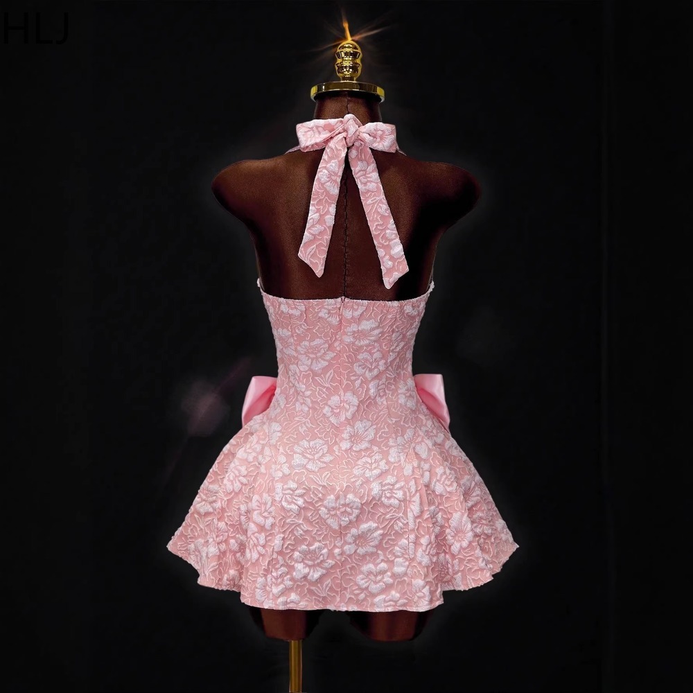فستان نسائي جديد 2026 بتصميم Y - مراجعة Y2K Backless Halter Mini Dress وسعره