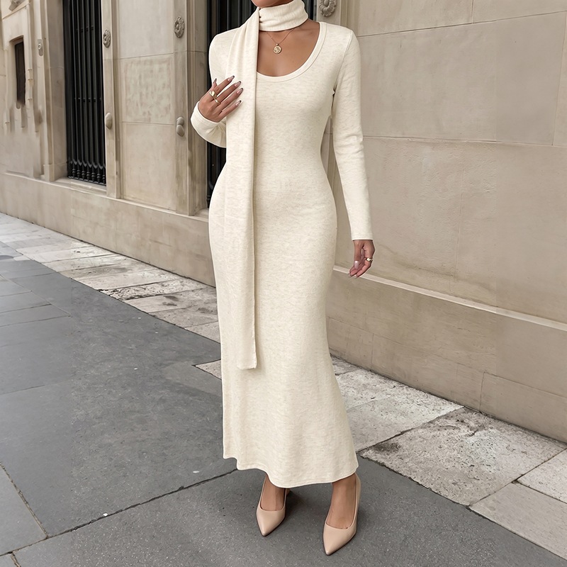 فستان ماكسي أنيق للنساء من قما - مراجعة Bodycon Long Sleeve Ribbed Dress وسعره