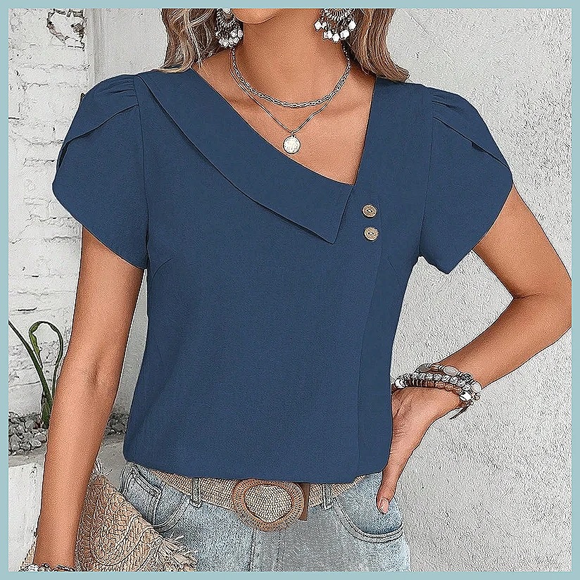 بلوزة نسائية بلون موحد بتصميم  - مراجعة Blouses وسعره